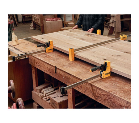Параллельная струбцина DEWALT DWHT83831-1, 600 мм, 675 кг