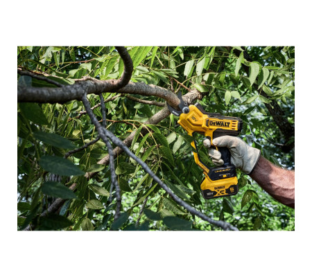 Аккумуляторный секатор DEWALT DCMPP568N (DCMPP568N-XJ)