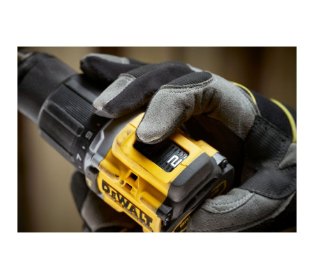 Ударная дрель-шуруповерт DEWALT DCD799P2T, 18 В, 1650 об/мин, 28050 уд/мин, с 2 АКБ 5 Ач и ЗУ, в кейсе TSTAK (DCD799P2T-QW)