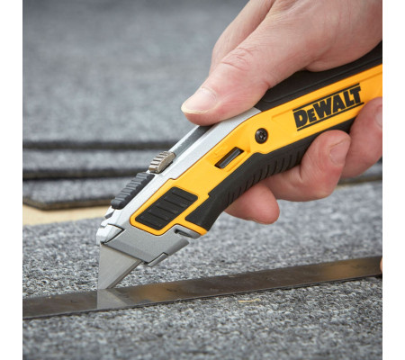 Лезвие для ножа DEWALT DWHT11004-7, трапециевидное, 75 шт.