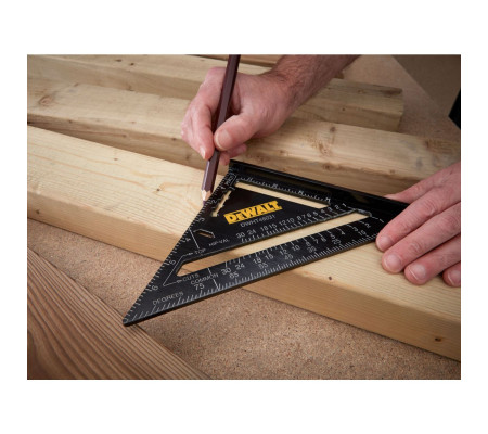 Кровельный угольник DEWALT DWHT46031-0, дюймовый, 17.7 см (7")
