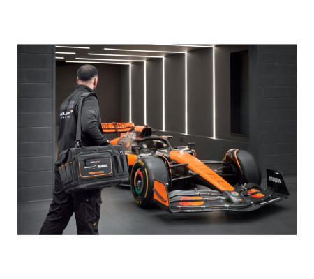Сумка DEWALT McLaren Limited Edition DWST60104-9, с наплечным ремнем, 48.8 л