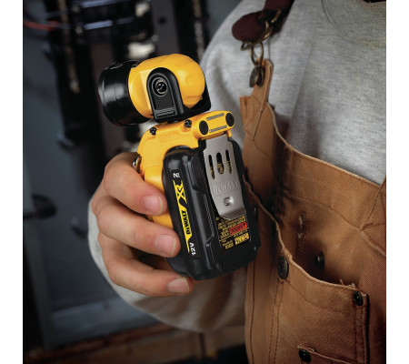 Аккумуляторный фонарь DEWALT DCL510N, 12 В, 130 лм, без АКБ и ЗУ (DCL510N-XJ)