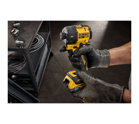 Аккумуляторный масляный шуруповерт DEWALT DCF870B, 20 В, 56 Нм, 4200 уд/мин, без АКБ и ЗУ (DCF870B-XJ)
