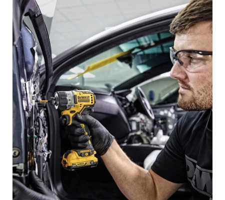 Аккумуляторный шуруповерт DEWALT DCF601N, 12 В, 8 Нм, без АКБ и ЗУ (DCF601N-XJ)
