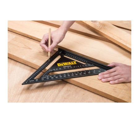 Кровельный угольник DEWALT DWHT25228-0, метрический, 30 см