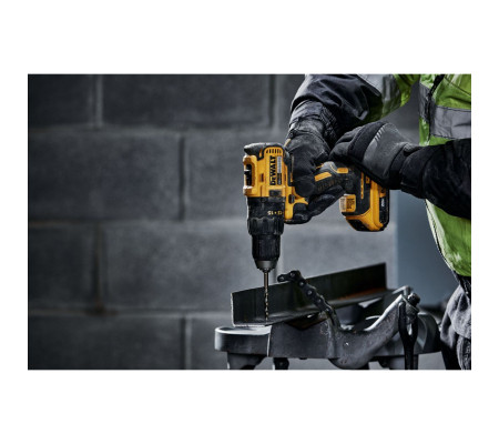 Аккумуляторная дрель-шуруповерт DEWALT DCD7771D2, 20 В, 1750 об/мин, с 2 АКБ 2 Ач и ЗУ, в кейсе (DCD7771D2-A9)
