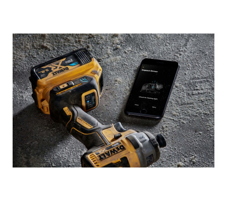 Аккумуляторный шуруповерт DEWALT DCF888B, 20 В, 205 Нм, 3800 уд/мин, без АКБ и ЗУ (DCF888B-XJ)