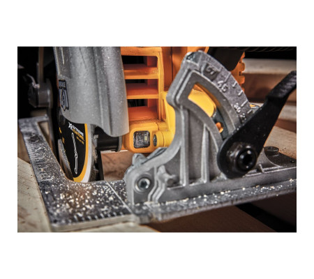 Аккумуляторная дисковая пила DEWALT DCS573P1T, 18/54 В, 190 мм, 5500 об/мин, с АКБ 5 Ач и ЗУ, в кейсе TSTAK (DCS573P1NT-XJ)