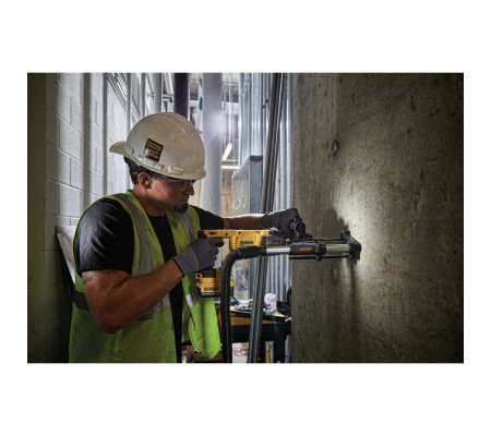 Аккумуляторный перфоратор DEWALT DCH133M1, 18 В, 2.6 Дж, 5500 уд/мин, с АКБ 4 Ач и ЗУ, в кейсе TSTAK (DCH133M1-QW)