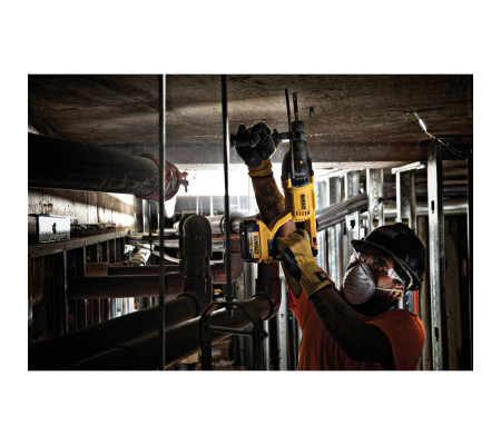 Аккумуляторный перфоратор DEWALT DCH133M1, 18 В, 2.6 Дж, 5500 уд/мин, с АКБ 4 Ач и ЗУ, в кейсе TSTAK (DCH133M1-QW)