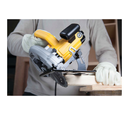 Дисковая пила DEWALT DWE560, 1350 Вт, 184 мм, 5500 об/мин (DWE560-QS)