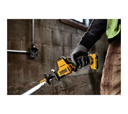 Аккумуляторная сабельная пила DEWALT DCS312NT, 12 В, 2800 ход/мин, 16 мм, без АКБ и ЗУ, в кейсе TSTAK (DCS312NT-XJ)