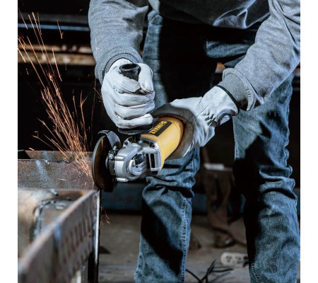 Угловая шлифмашина DEWALT DWE4207, 1010 Вт, 125 мм, 11000 об/мин