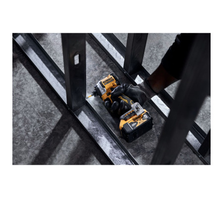 Аккумуляторный шуруповерт DEWALT DCF850P1, 18 В, 206 Нм, 3800 уд/мин, с АКБ 5 Ач и ЗУ (DCF850P1N-A9)