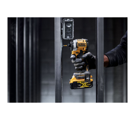 Аккумуляторный шуруповерт DEWALT DCF850P2T, 18 В, 206.2 Нм, 3800 уд/мин, с 2 АКБ 5 Ач и ЗУ, в кейсе TSTAK (DCF850P2T-QW)