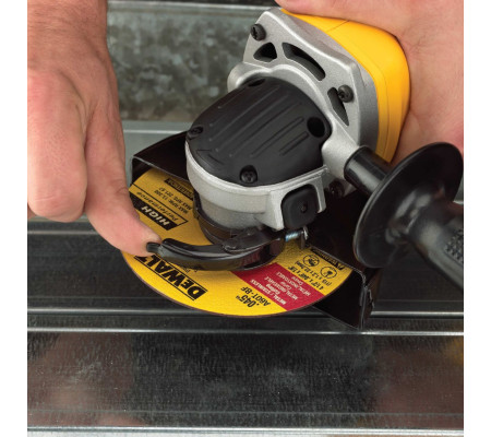 Аккумуляторная угловая шлифмашина DEWALT DCG412P1, 18 В, 125 мм, 7000 об/мин, с АКБ 5 Ач и ЗУ (DCG412P1N-XJ)