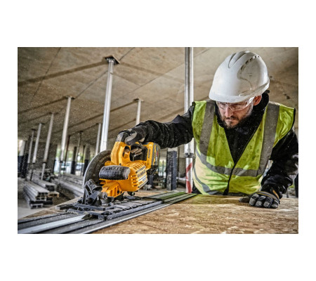 Аккумуляторная дисковая пила DEWALT DCS579NT, 54 В, 190 мм, 5800 об/мин, без АКБ и ЗУ, в кейсе TSTAK (DCS579NT-XJ)