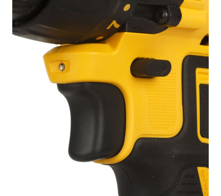 Аккумуляторная дрель-шуруповерт DEWALT DCD777S2T, 18 В, 1750 об/мин, с 2 АКБ 1.5 Ач и ЗУ, в кейсе TSTAK (DCD777S2T-QW)