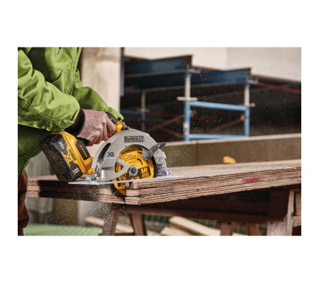 Аккумуляторная дисковая пила DEWALT DCS574B, 20/60 В, 184 мм, 5500 об/мин, без АКБ и ЗУ (DCS574B-XJ)