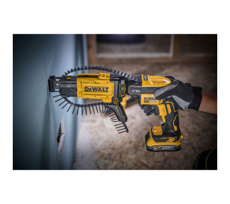 Аккумуляторный ленточный шуруповерт DEWALT DCF620P2K, 18 В, 30 Нм, 4400 об/мин, с 2 АКБ 5 Ач и ЗУ, в кейсе TSTAK (DCF620P2K-QW)
