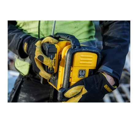 Аккумуляторный радиоприемник DEWALT, 12/18 В, с возможностью работы от сети, без АКБ и ЗУ, DCR020