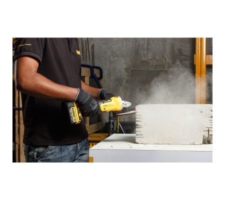 Аккумуляторный набор DEWALT DCK422P3, 18 В: дрель-шуруповерт DCD796 + шуруповерт DCF887 + УШМ DCG405 + перфоратор DCH273, с 3 АКБ 5 Ач и ЗУ, в 2 кейсах