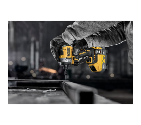 Аккумуляторный шуруповерт DEWALT DCF860NT, 18 В, 282 Нм, 4500 уд/мин, без АКБ и ЗУ, в кейсе TSTAK (DCF860NT-XJ)