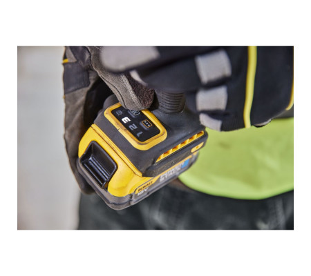 Аккумуляторный шуруповерт DEWALT DCF860NT, 18 В, 282 Нм, 4500 уд/мин, без АКБ и ЗУ, в кейсе TSTAK (DCF860NT-XJ)