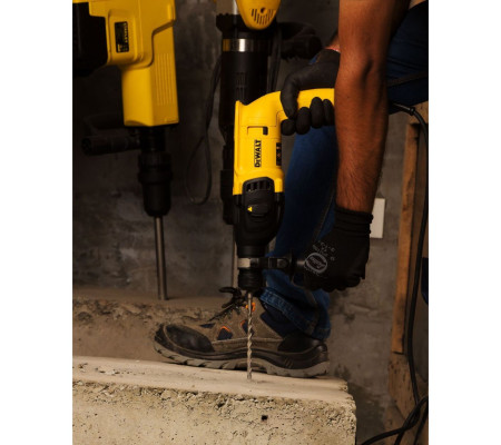 Перфоратор DEWALT D25133K, 800 Вт, 2.9 Дж, 5500 уд/мин, в кейсе (D25133K-QS)