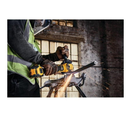 Аккумуляторная угловая шлифмашина DEWALT DCG409T1, 18/54 В, 125 мм, 9000 об/мин, с АКБ 6 Ач и ЗУ, в кейсе TSTAK (DCG409T1-QW)