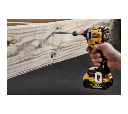 Аккумуляторный шуруповерт DEWALT DCF850NT, 18 В, 206 Нм, 3800 уд/мин, без АКБ и ЗУ, в кейсе TSTAK (DCF850NT-XJ)