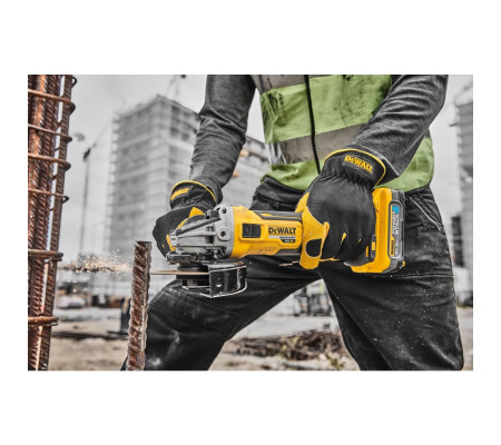 Аккумуляторная угловая шлифмашина DEWALT DCG405P2, 18 В, 125 мм, 9000 об/мин, с 2 АКБ 5 Ач и ЗУ, в кейсе TSTAK (DCG405P2-QW)