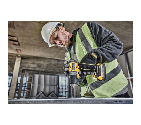 Аккумуляторная дрель-шуруповерт DEWALT DCD800E1T, 18 В, 2000 об/мин, с АКБ 1.7 Ач и ЗУ, в кейсе TSTAK (DCD800E1T-QW)