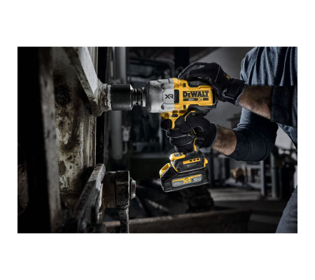 Аккумуляторный гайковерт DEWALT DCF964NT, 18 В, 2576 Нм, 2015 уд/мин, без АКБ и ЗУ, в кейсе TSTAK (DCF964NT-XJ)