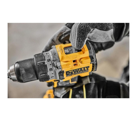 Аккумуляторная дрель-шуруповерт DEWALT DCD800E2T, 18 В, 2000 об/мин, с 2 АКБ 1.7 Ач и ЗУ, в кейсе TSTAK (DCD800E2T-QW)