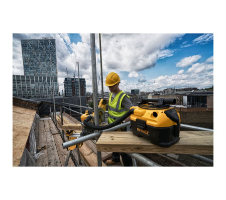 Аккумуляторный строительный пылесос DEWALT DCV584L, с возможностью работы от сети, 14.4/18 В, 7.5 л, без АКБ и ЗУ (DCV584L-QW)