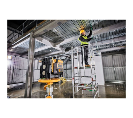 Аккумуляторный лазерный нивелир DEWALT DCE0811D1G, 12 В, зеленый луч, 35 м, с АКБ 2 Ач и ЗУ, в кейсе TSTAK (DCE0811D1G-QW)