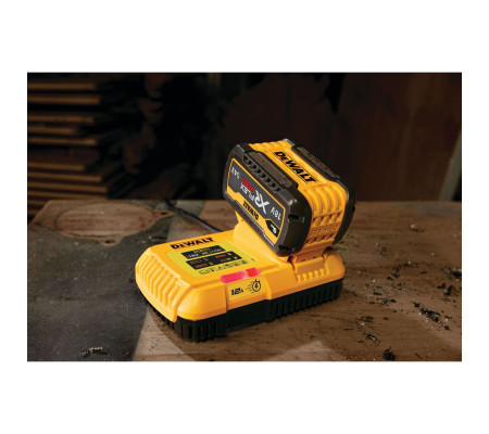Быстрое зарядное устройство DEWALT DCB117, 18/54 В, 12 А (DCB117-QW)