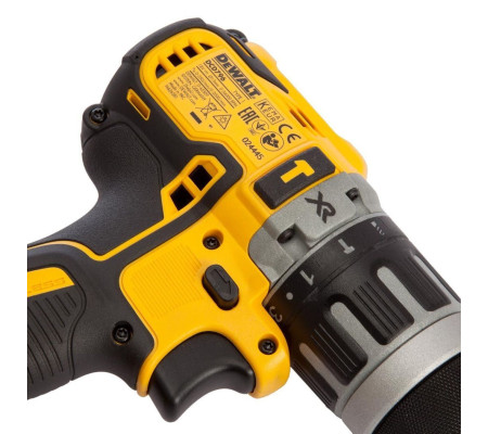 Ударная дрель-шуруповерт DEWALT DCD796E1T, 18 В, 2000 об/мин, 34000 уд/мин, с АКБ 1.7 Ач, в кейсе TSTAK (DCD796E1T-QW)
