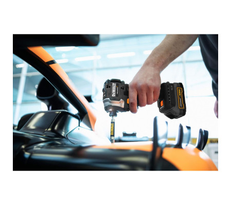 Шуруповерт DEWALT McLaren Limited Edition DCF85ME2GT, 18 В, 205 Нм, с 2 АКБ 1.7 Ач и ЗУ, в кейсе TSTAK (DCF85ME2GT-QW)