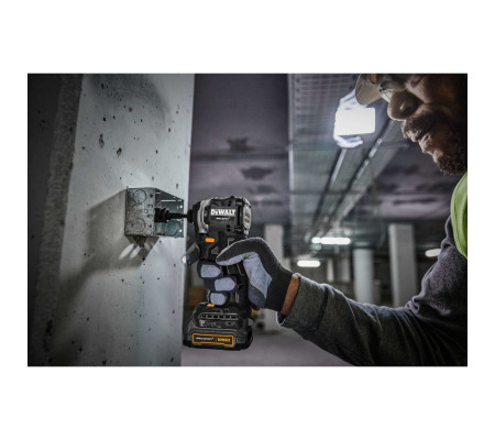 Шуруповерт DEWALT McLaren Limited Edition DCF85ME2GT, 18 В, 205 Нм, с 2 АКБ 1.7 Ач и ЗУ, в кейсе TSTAK (DCF85ME2GT-QW)