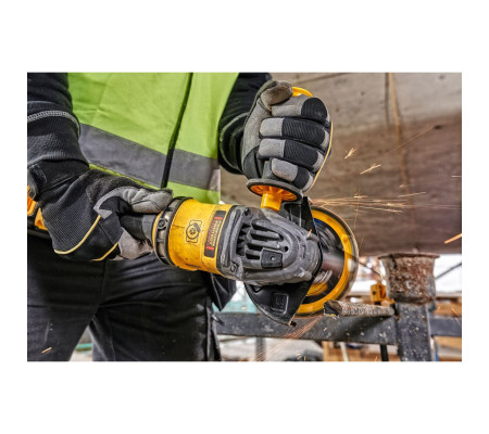 Аккумуляторная угловая шлифмашина DEWALT DCG418NT, 54 В, 125 мм, 9000 об/мин, без АКБ и ЗУ, в кейсе TSTAK (DCG418NT-XJ)