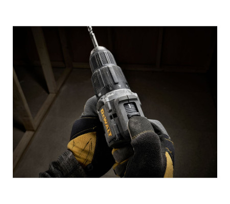 Ударная дрель-шуруповерт DEWALT DCD100P2T, 18 В, 1650 об/мин, 28050 уд/мин, с 2 АКБ 5 Ач и ЗУ, в кейсе TSTAK (DCD100P2T-QW)