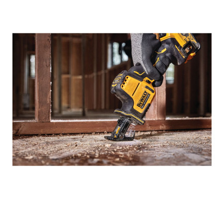 Аккумуляторная сабельная пила DEWALT DCS369P1, 18 В, 2800 ход/мин, 16 мм, с АКБ 5 Ач и ЗУ (DCS369P1N-XJ)