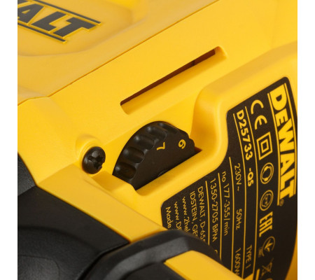 Перфоратор DEWALT D25733K, 1600 Вт, 13.3 Дж, 2705 уд/мин, в кейсе (D25733K-QS)
