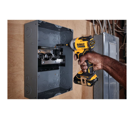 Аккумуляторный шуруповерт DEWALT DCF809D2T, 18 В, 190 Нм, 3200 уд/мин, с 2 АКБ 2 Ач и ЗУ, в кейсе (DCF809D2T-QW)