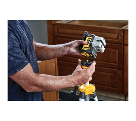 Линейный лазерный нивелир DEWALT, на батарейках, самовыравнивающийся, зеленый, 20 м, в кейсе, DW089CG
