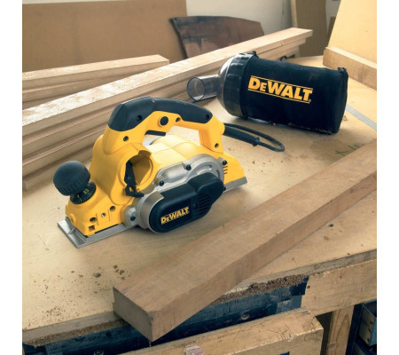 Рубанок DEWALT D26500, 1050 Вт, 13500 об/мин, 82 мм (D26500-QS)
