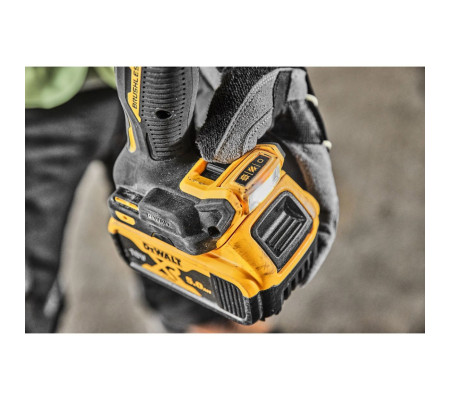Аккумуляторная дрель-шуруповерт DEWALT DCD800P2T, 18 В, 2000 об/мин, с 2 АКБ 5 Ач и ЗУ, в кейсе TSTAK (DCD800P2T-QW)